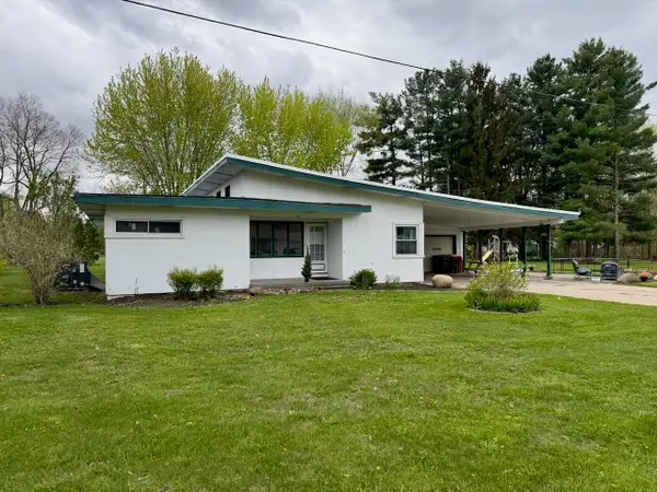 710 E Broad, Chesaning, MI 48616