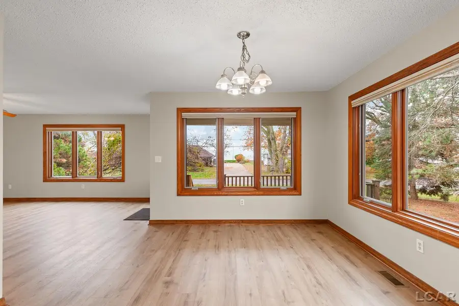 12301 Lakeshore, La Salle, MI 48145 - #3