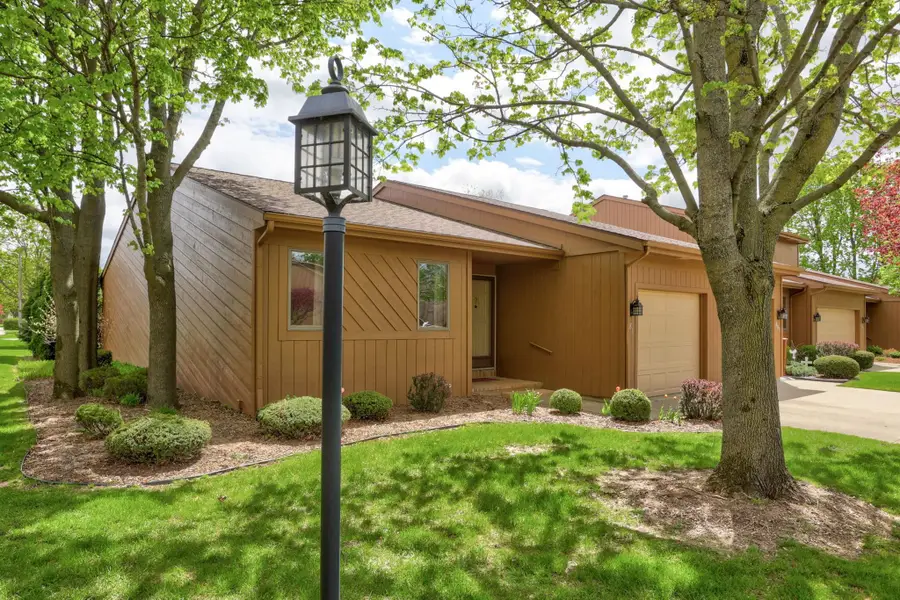481 Groveland, Frankenmuth, MI 48734 - #2