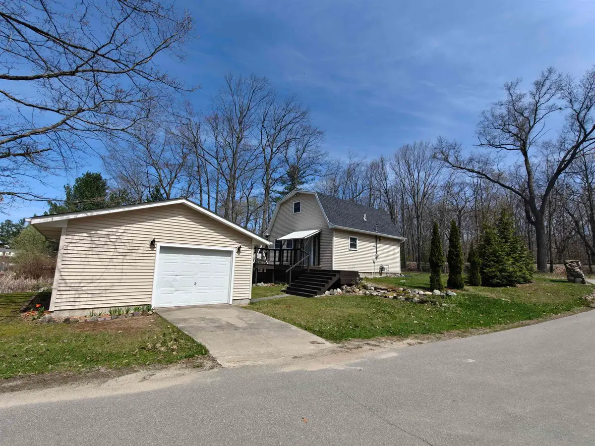 1490 Bungo, Harrison, MI 48625 - #1