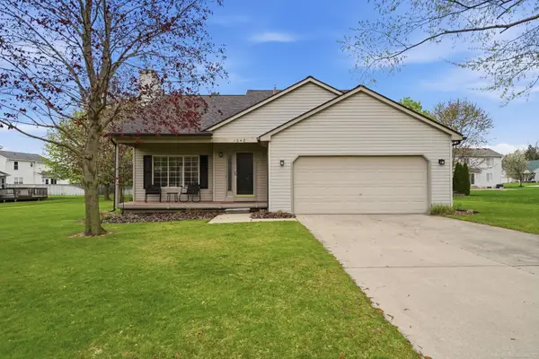 1048 Yale, Oxford, MI 48371