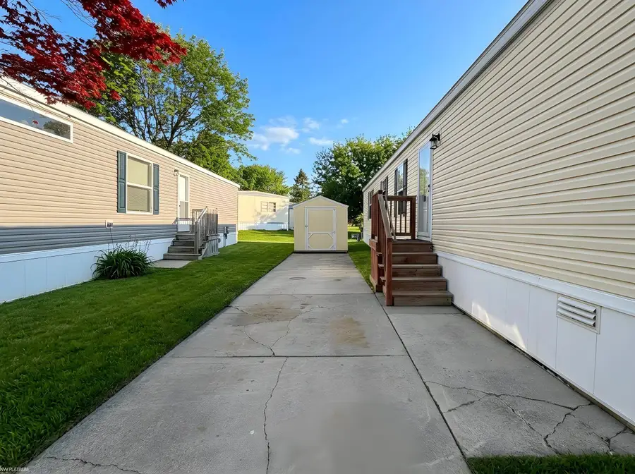 15995 Villaire, Clinton Township, MI 48038 - #2