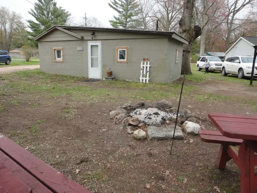 305 Maple, Lake, MI 48632 - #2