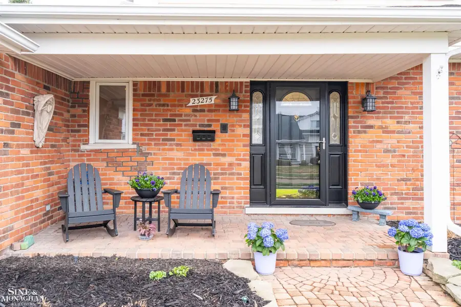 23275 N Rosedale, Saint Clair Shores, MI 48080 - #2