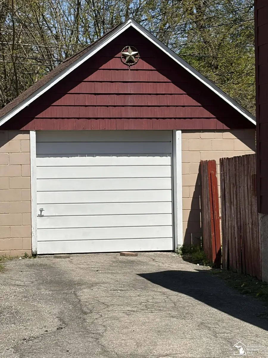 21 Lemerand, Monroe, MI 48162 - #3