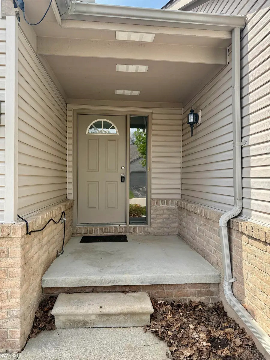 38006 Mitchell, Grand Blanc, MI 48439 - #2