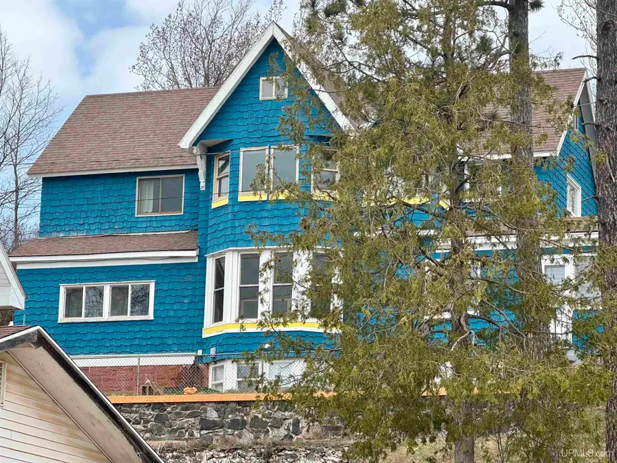 715 N 2nd, Ishpeming, MI 49849 - #2