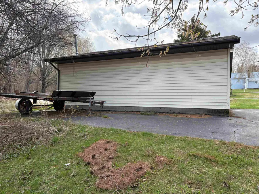 1 Laurence, Montreal, WI 54550 - #3