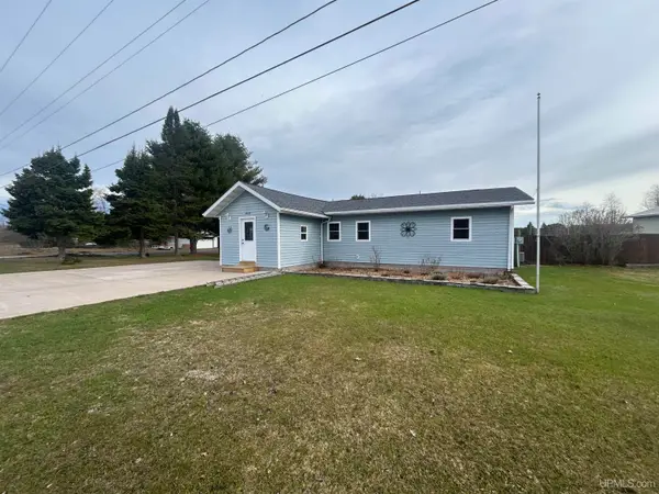E9574 Prospect, Munising, MI 49862