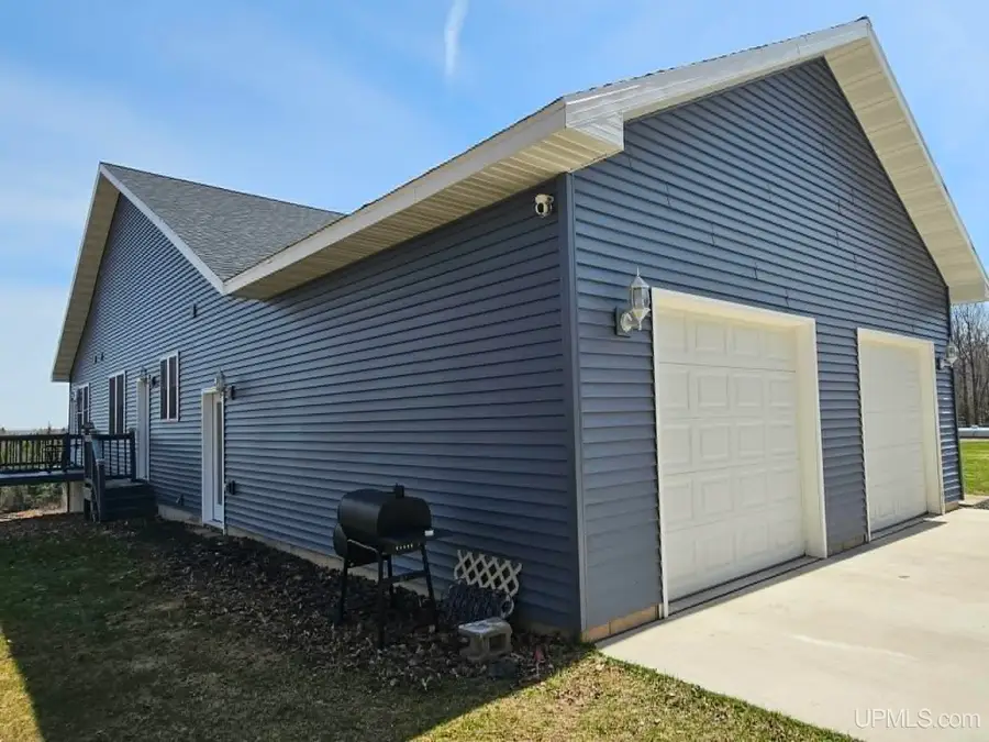 7968 W Herzog, Iron Mountain, MI 49801 - #3