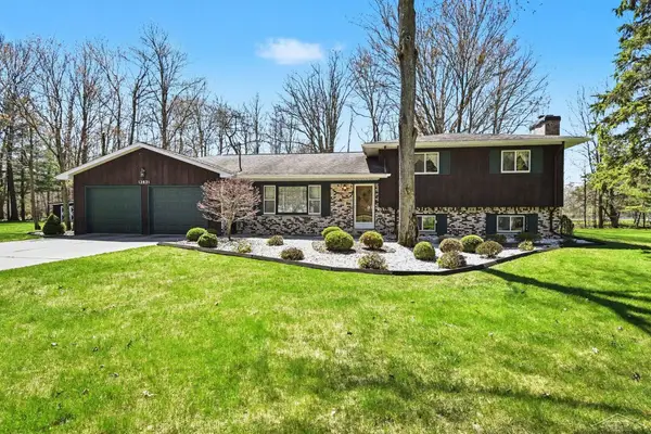 12821 S Basell, Hemlock, MI 48626