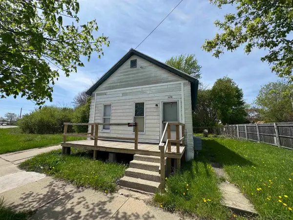 1639 Warren, Saginaw, MI 48601