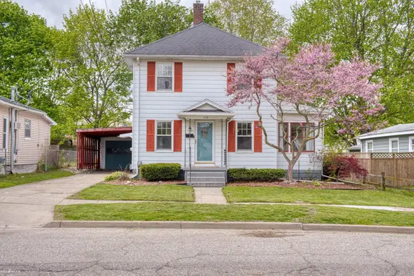 738 Woodlawn, Owosso, MI 48867