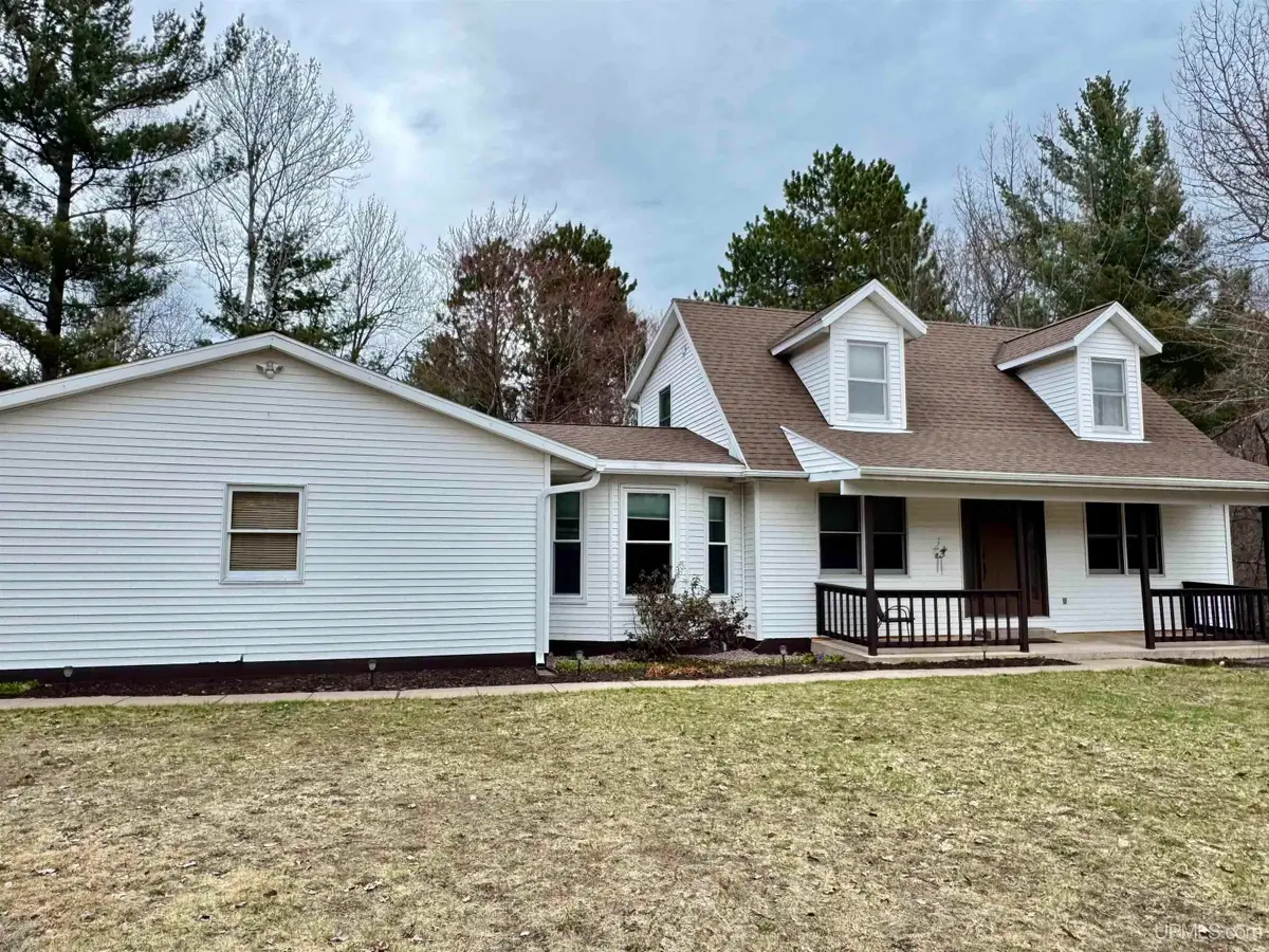 5 Scenic Hills, Marquette, MI 49855 - #1