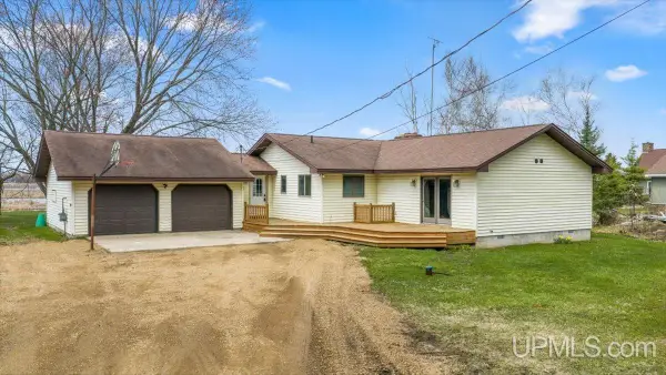 10025 U.65, Rapid River, MI 49878