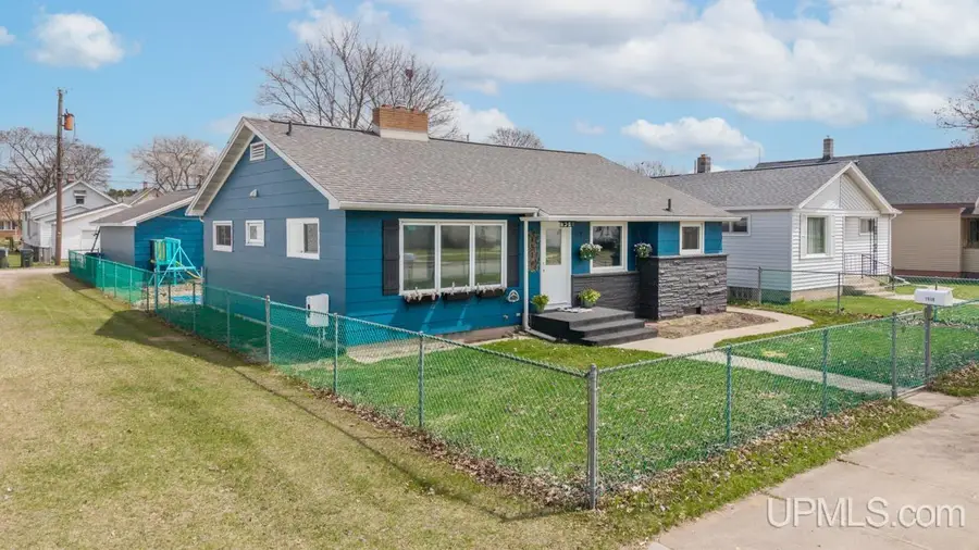 1518 Stephenson, Escanaba, MI 49829 - #2