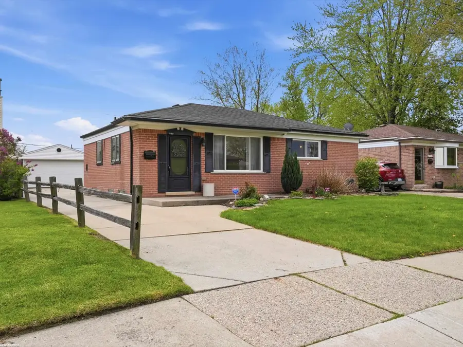 21620 Francis, Saint Clair Shores, MI 48082 - #3