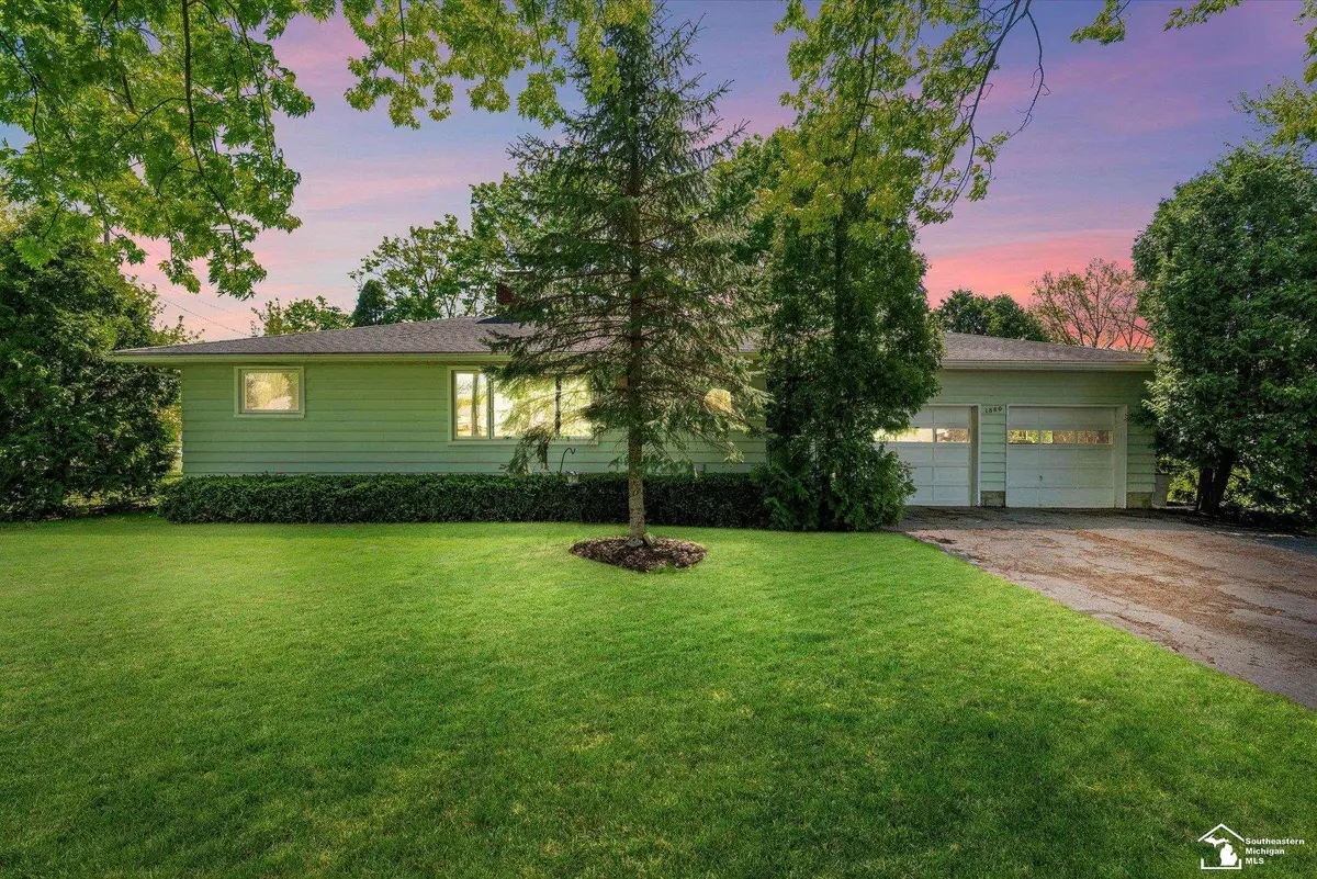 1880 Meadow, Monroe, MI 48162 - #1