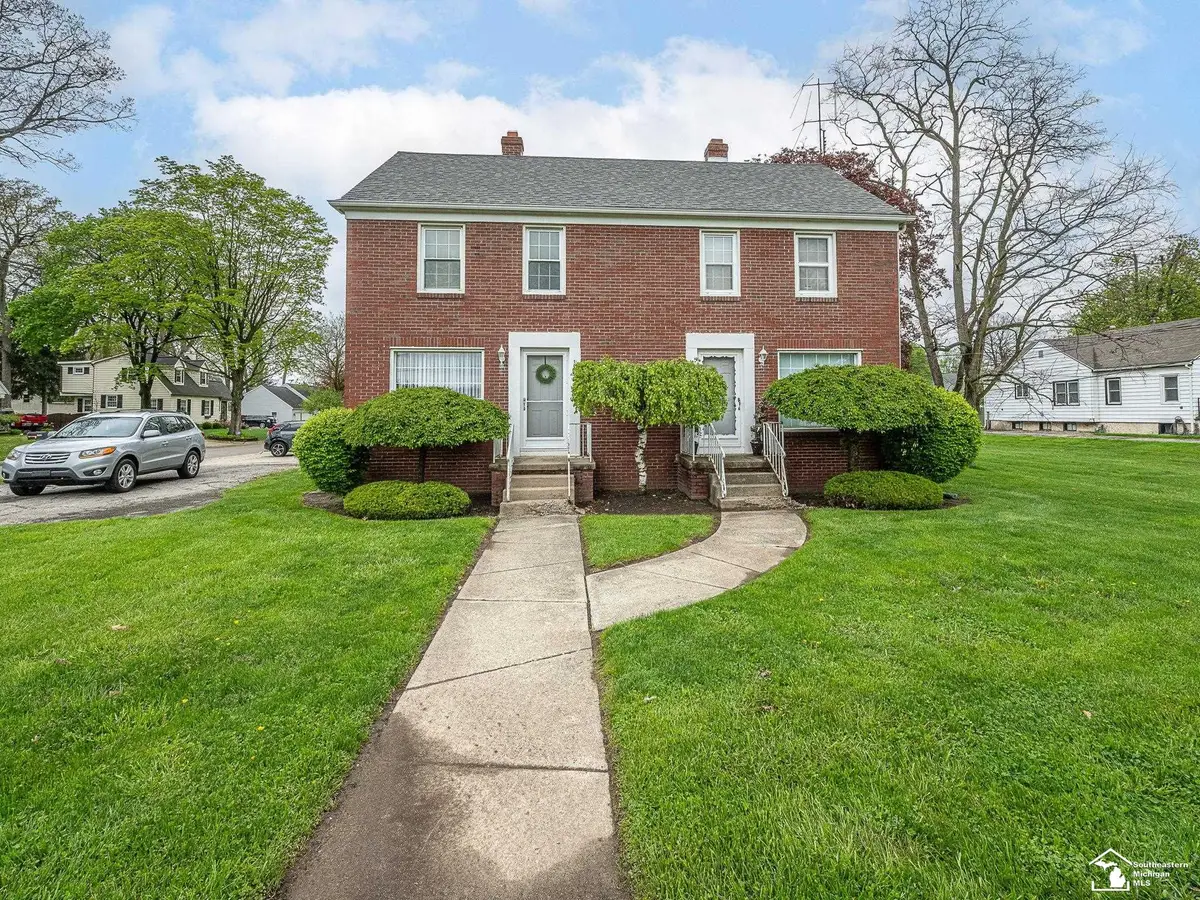 1049/1057 N Monroe, Monroe, MI 48162 - #1