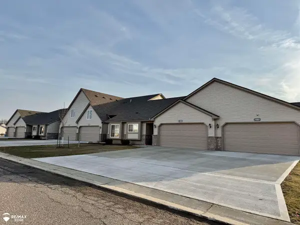 28009 Gregory, Grand Blanc, MI 48439