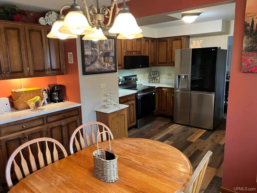 255 S Rose, Ishpeming, MI 49849 - #3