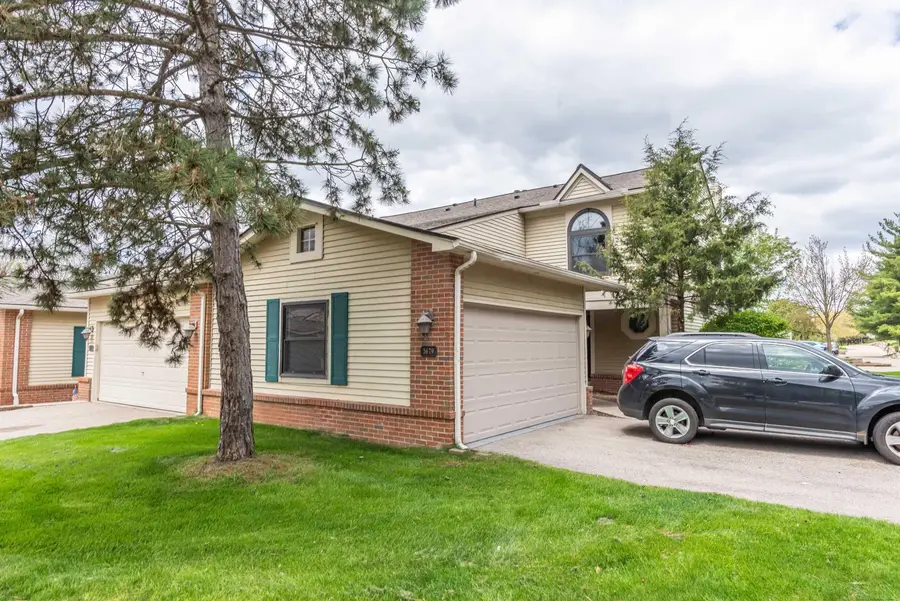 5679 Drake Hollow, West Bloomfield, MI 48322 - #2