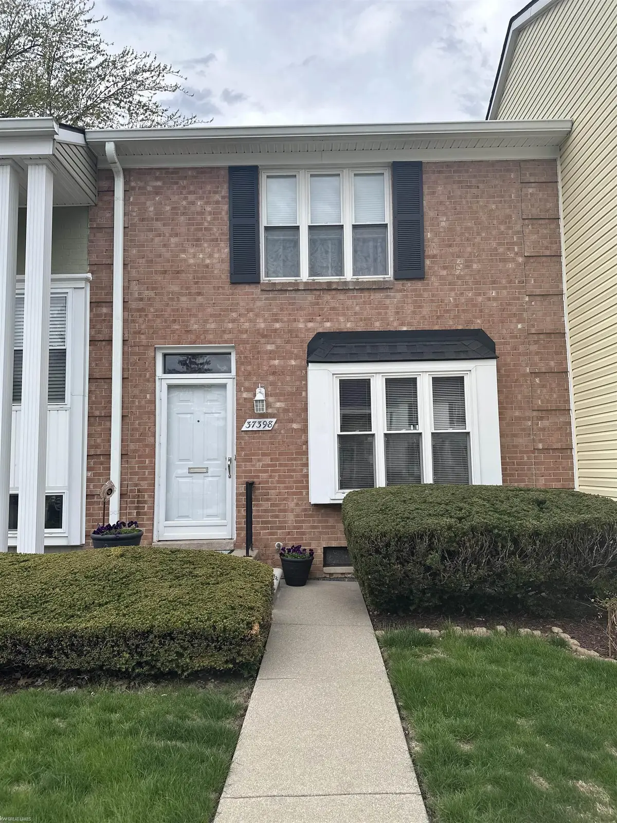 37398 Charter Oaks, Clinton Township, MI 48036 - #1