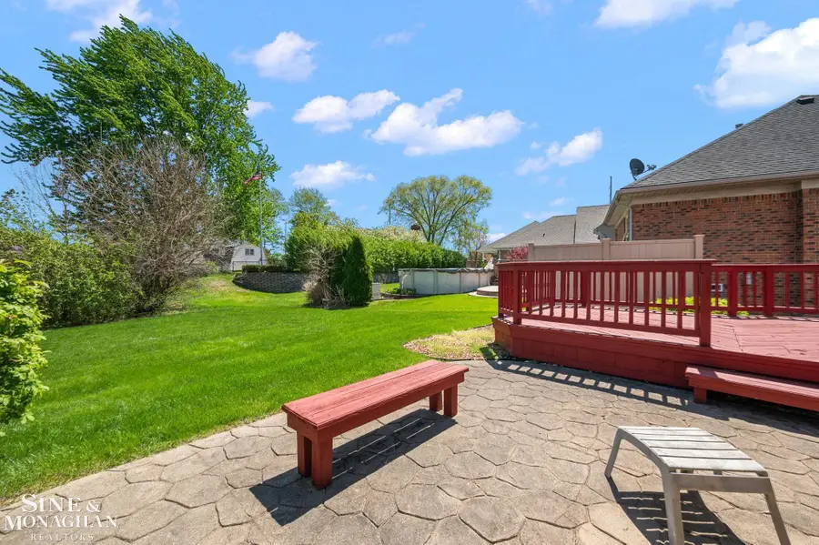 33548 Farmview, Fraser, MI 48026 - #3