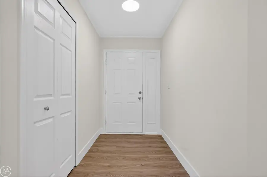 16310 E 11 Mile, Roseville, MI 48066 - #2
