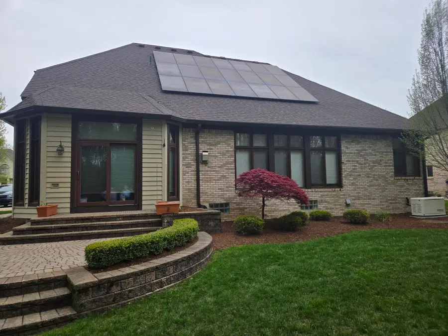 43697 Vintners Place, Sterling Heights, MI 48314 - #2