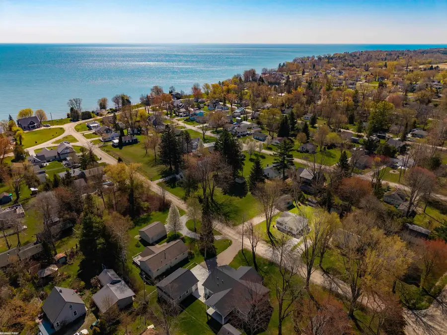 7426 Birchwood, Lexington, MI 48450 - #2