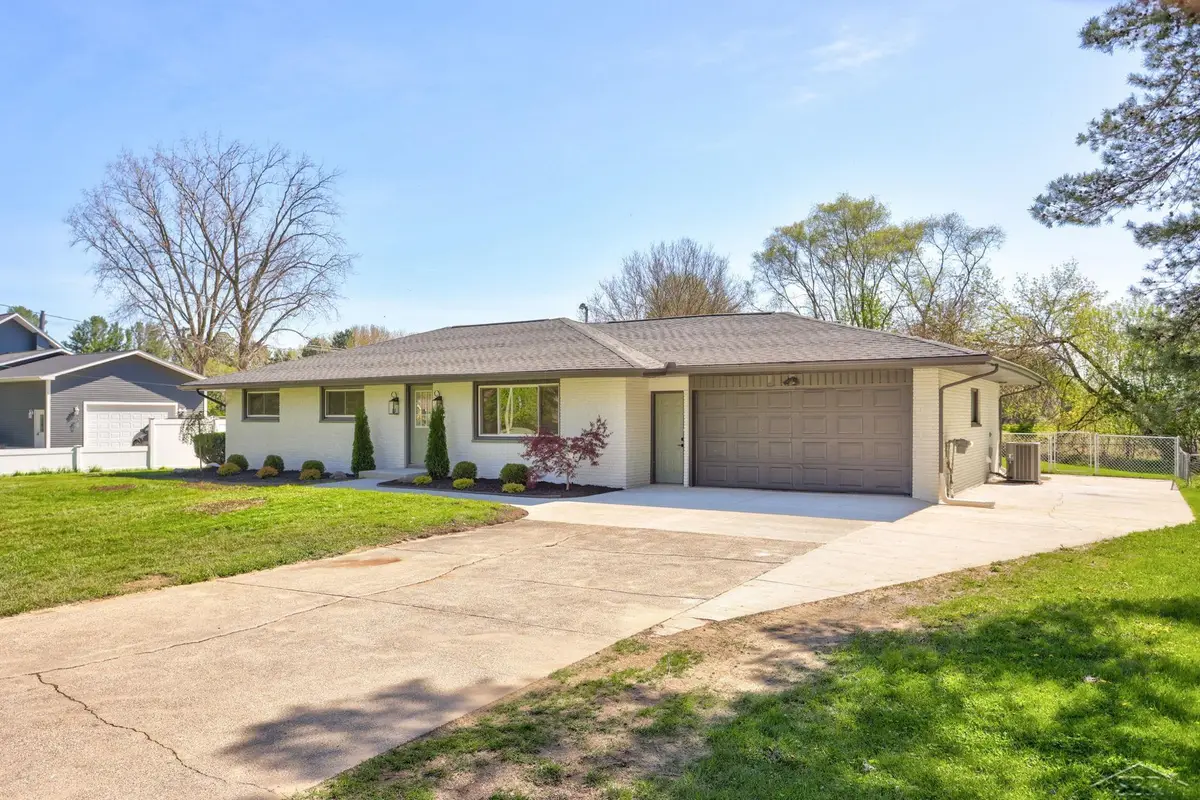3950 N Thomas, Freeland, MI 48623 - #1