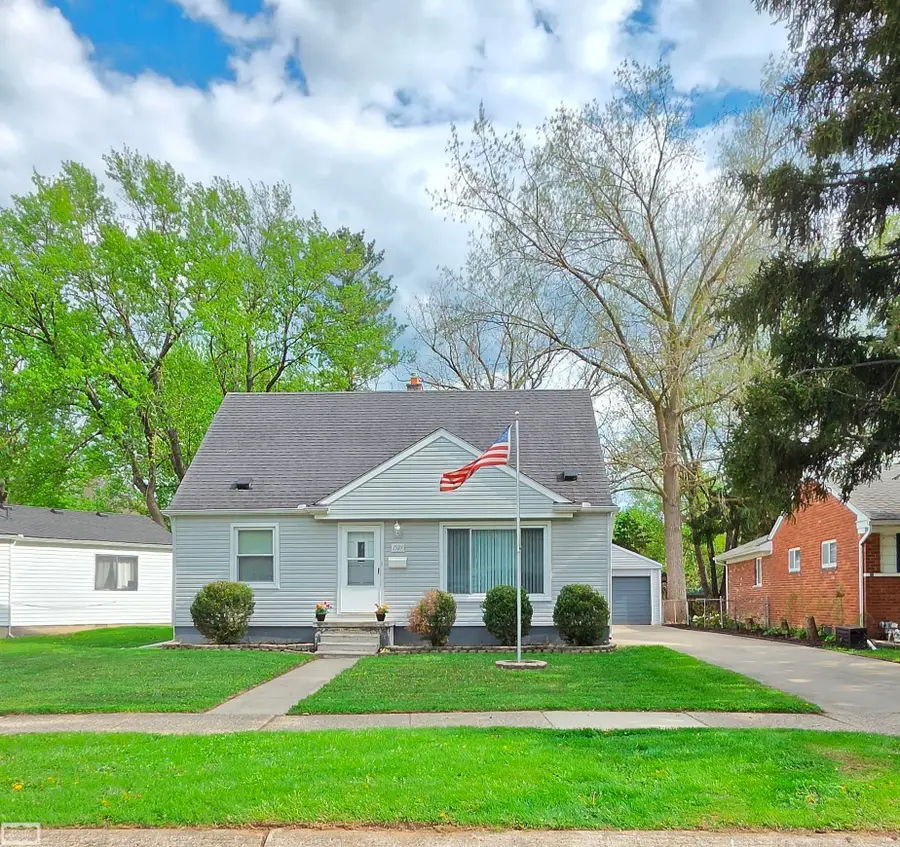 1589 Hampton, Mount Clemens, MI 48043 - #2