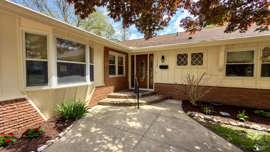 1566 Riverview, Monroe, MI 48162 - #3