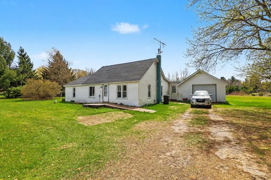 3324 Spencer Rd Se, Kalkaska, MI 49646 - #2