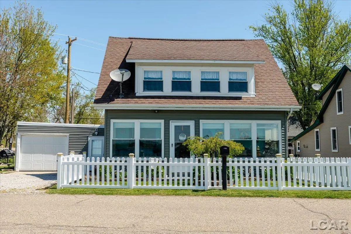 1398 Lakeshore, Brooklyn, MI 49230 - #1