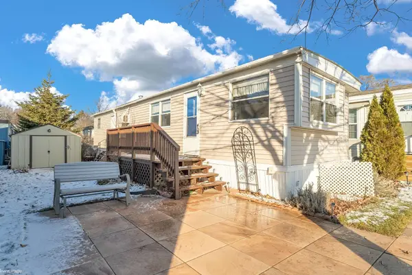 5203 Main #127, Lexington, MI 48450