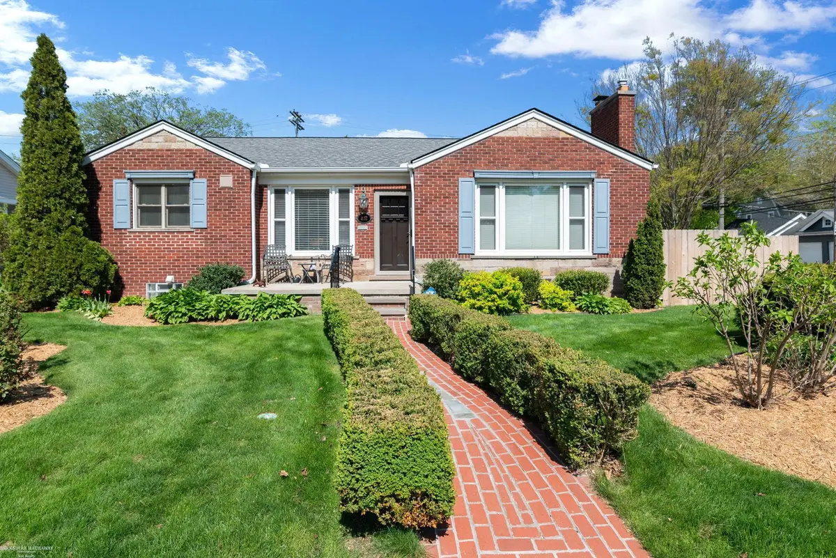 832 Loraine, Grosse Pointe, MI 48230 - #1