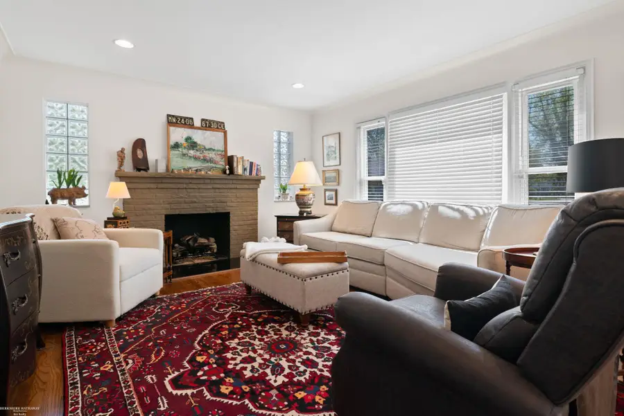 832 Loraine, Grosse Pointe, MI 48230 - #2