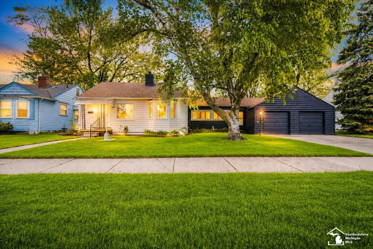 6810 Robinson, Allen Park, MI 48101 - #1