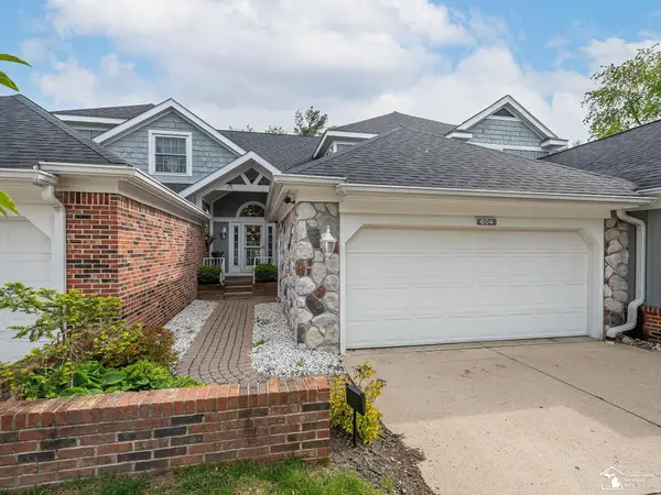604 Meadowlands, Monroe, MI 48161