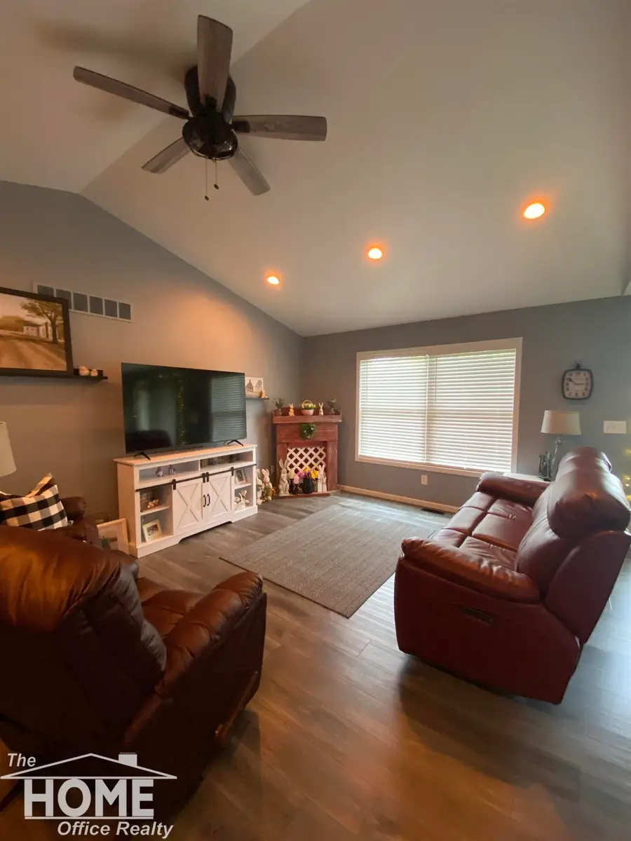 684 Hillside, Corunna, MI 48817 - #2