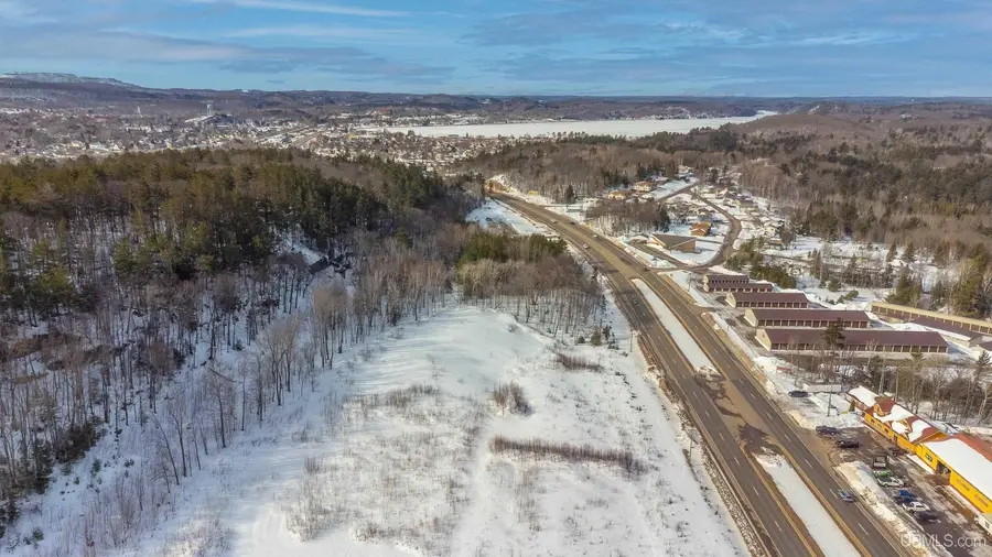 801 E Us 41, Negaunee, MI 49866 - #3