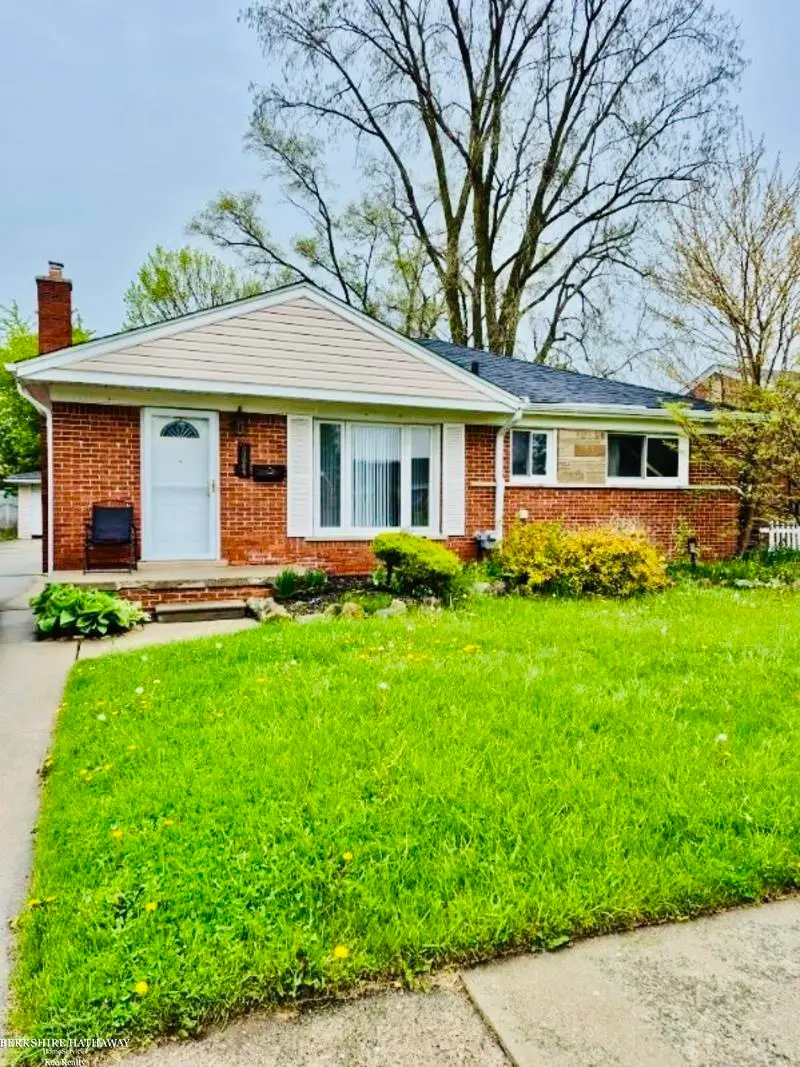25064 Ronald, Roseville, MI 48066 - #1