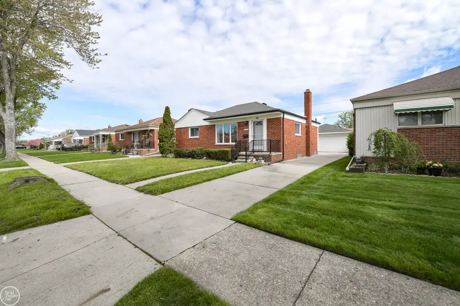 20313 Alger, Saint Clair Shores, MI 48080 - #2