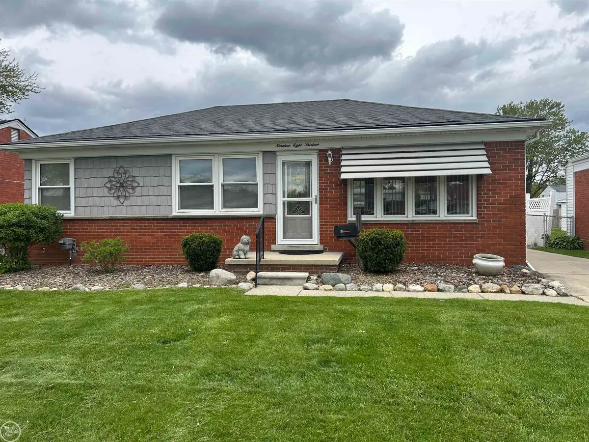 19813 Sherry, Saint Clair Shores, MI 48081 - #1
