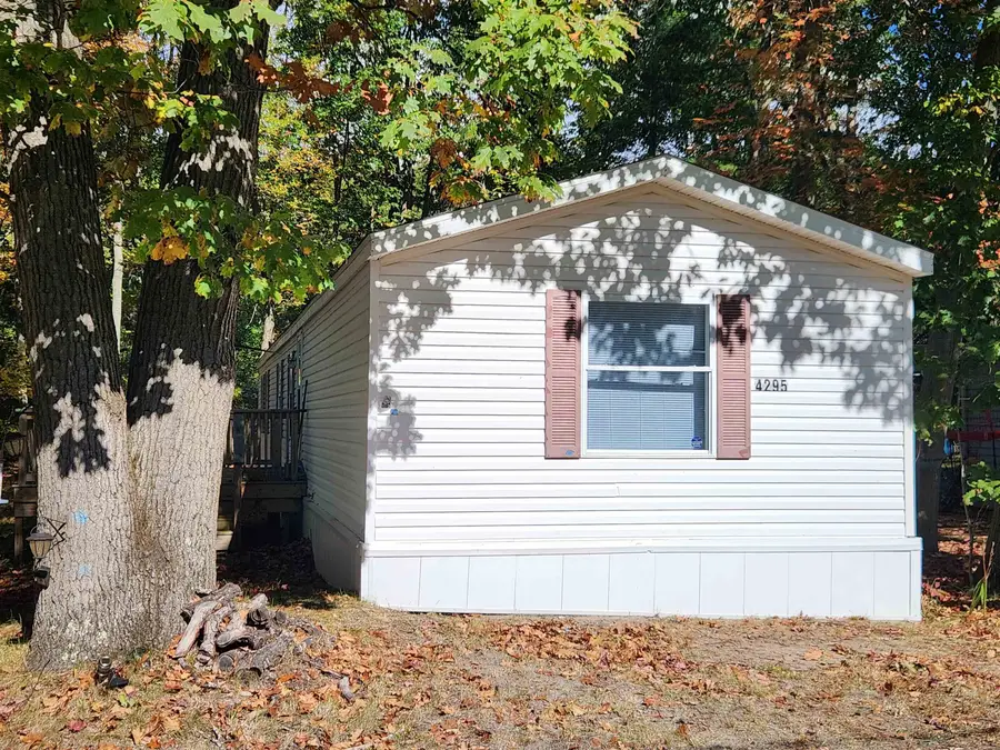 4295 W Taral Terrace, Au Gres, MI 48703 - #2