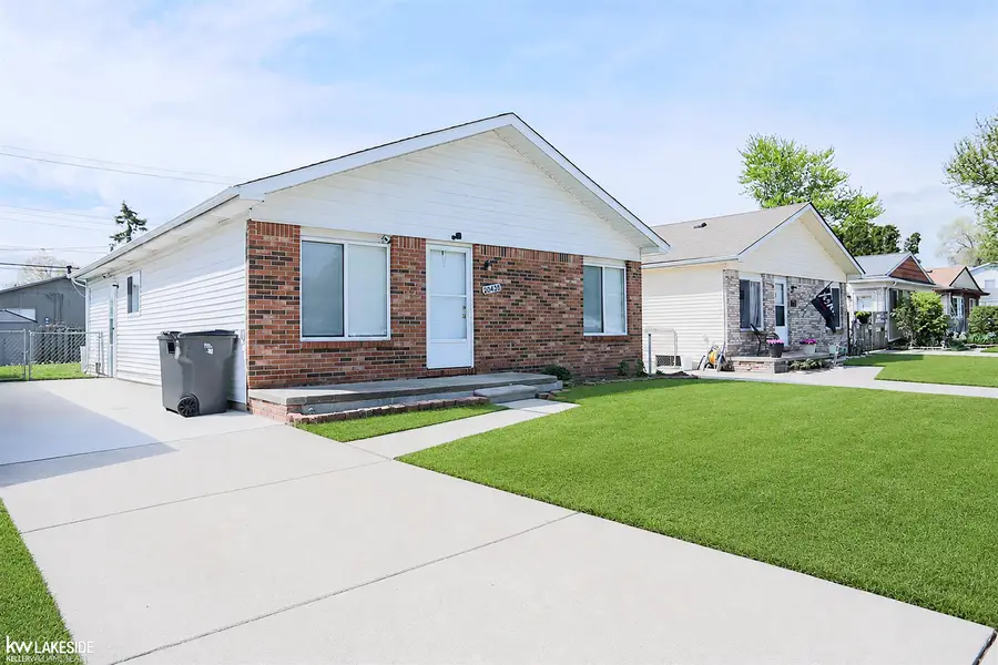 20432 Nicke, Clinton Township, MI 48035 - #2