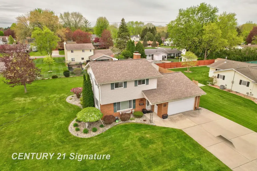 7165 Burmeister, Saginaw, MI 48609 - #2