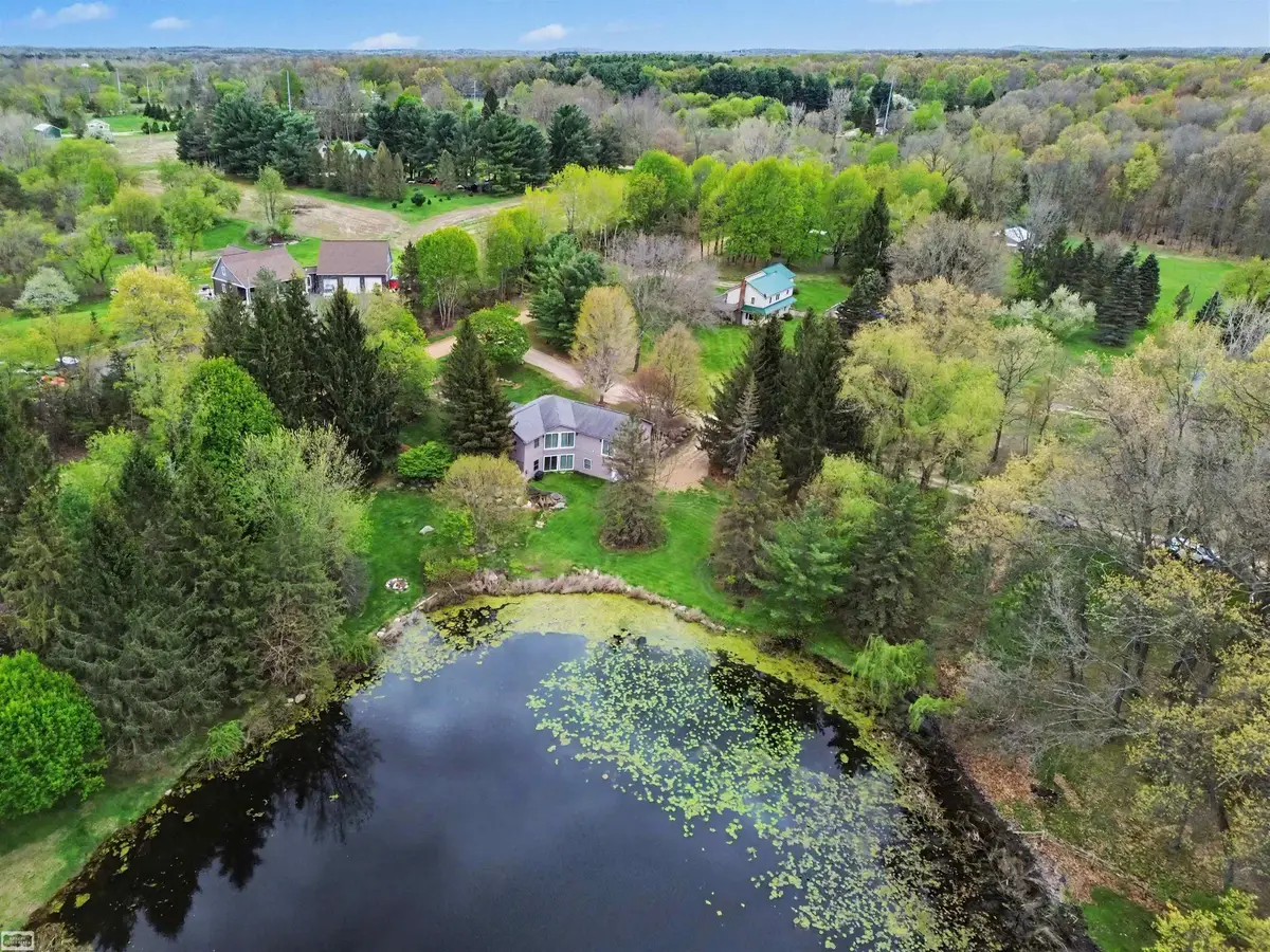 8978 Hidden Lake, Howell, MI 48855 - #1